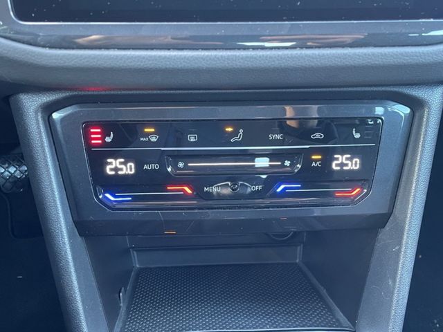 Volkswagen Tiguan 1.5 TSI Life NAVI ACC PDC SHZ LED ALU