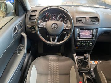 Skoda Yeti Ambition Outdoor 1.2 TSI *NAVI*XENON*SHZ*