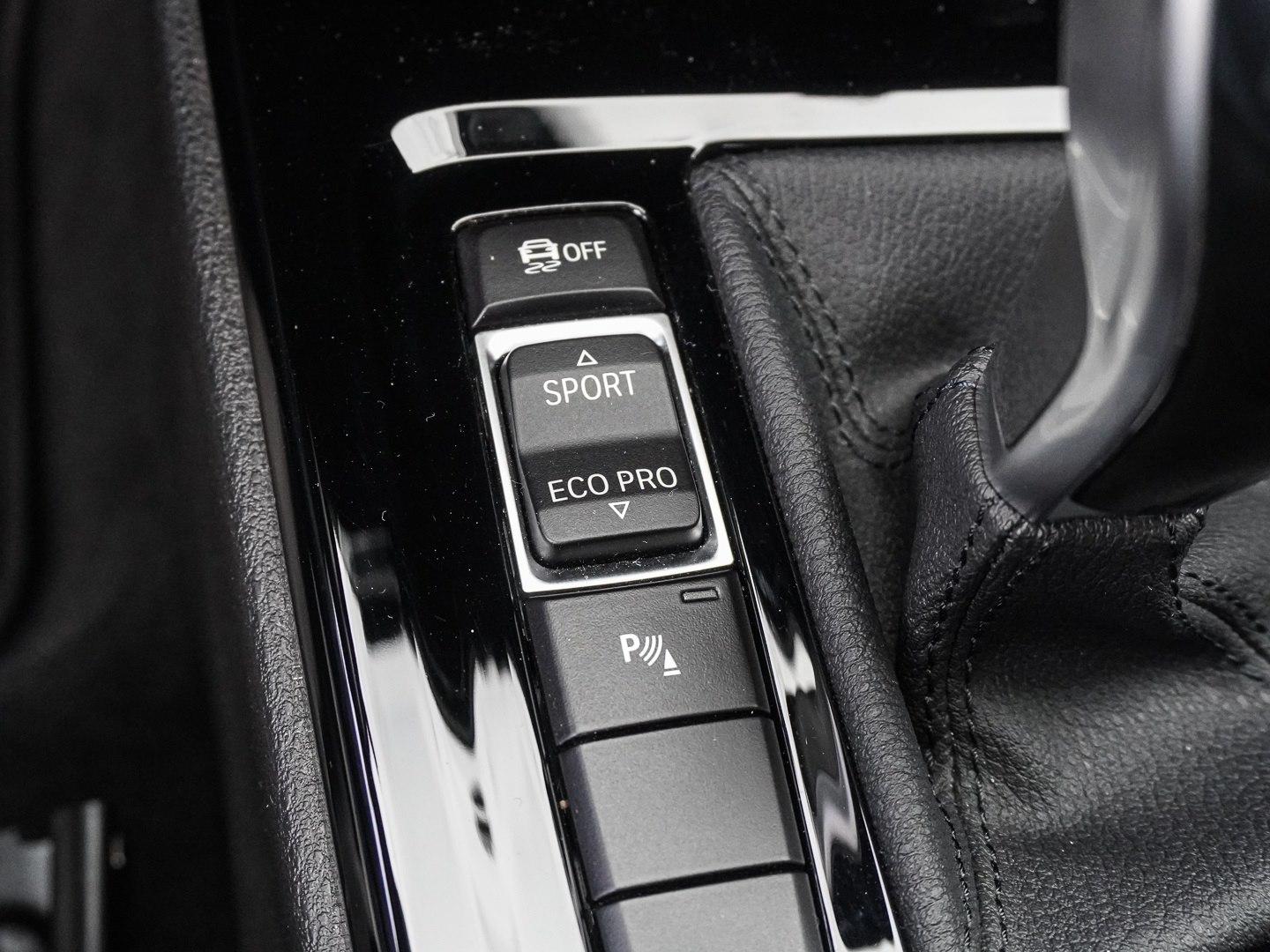 BMW X1 sDrive20i xLine PANO NAVI LED PDC V+H DAB, миниатюра 13