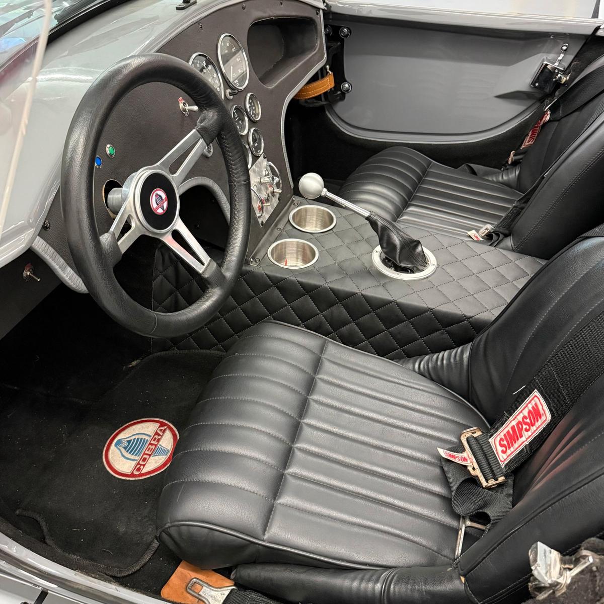 Cobra Factory Five Cobra/302cui/Edelbrock/Unfallfrei