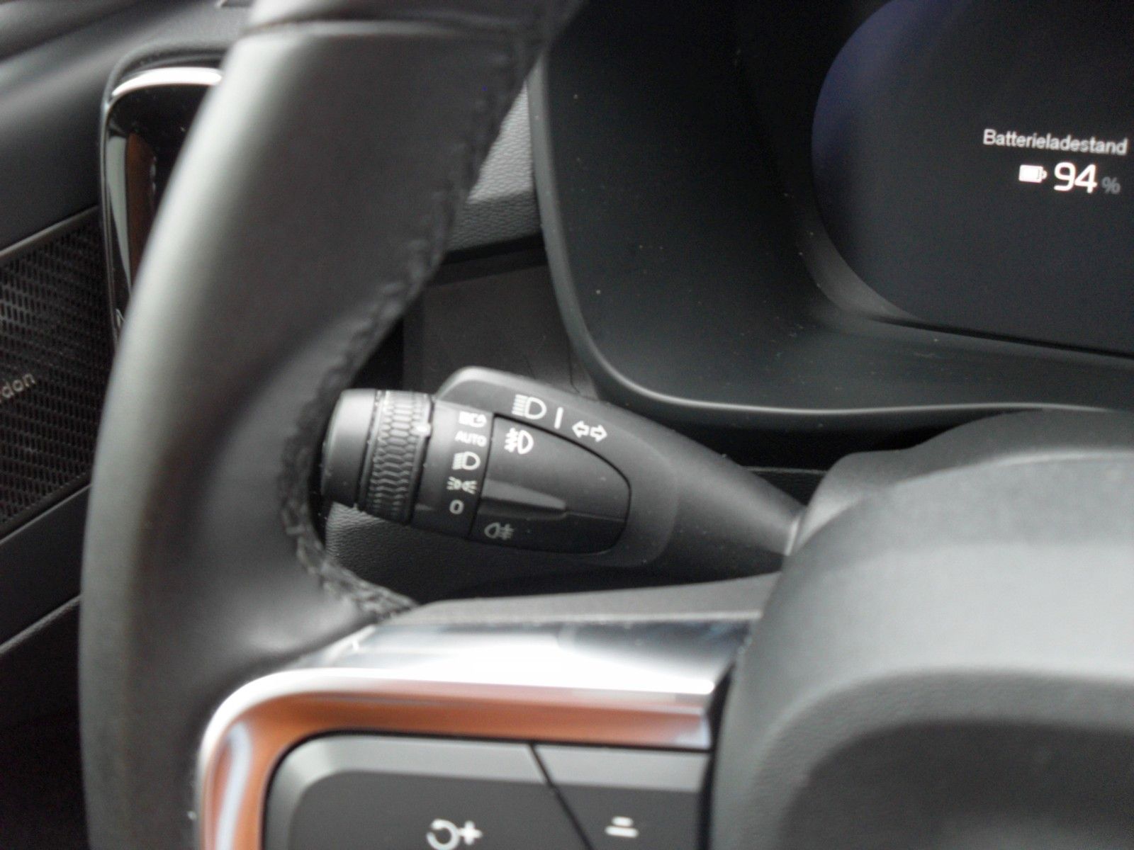 Fahrzeugabbildung Volvo C40 Ultimate | 360° | WP