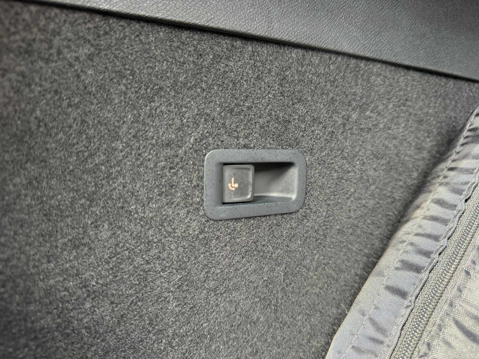 Fahrzeugabbildung CUPRA Formentor  eHybrid VZ AHK PANO LED NAVI