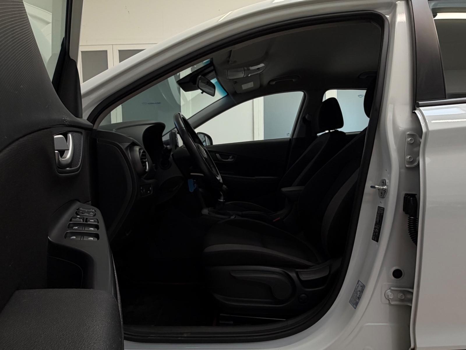 Hyundai Kona Trend 2WD/KAMERA/CARPLAY/SHZ/INSPK NEU