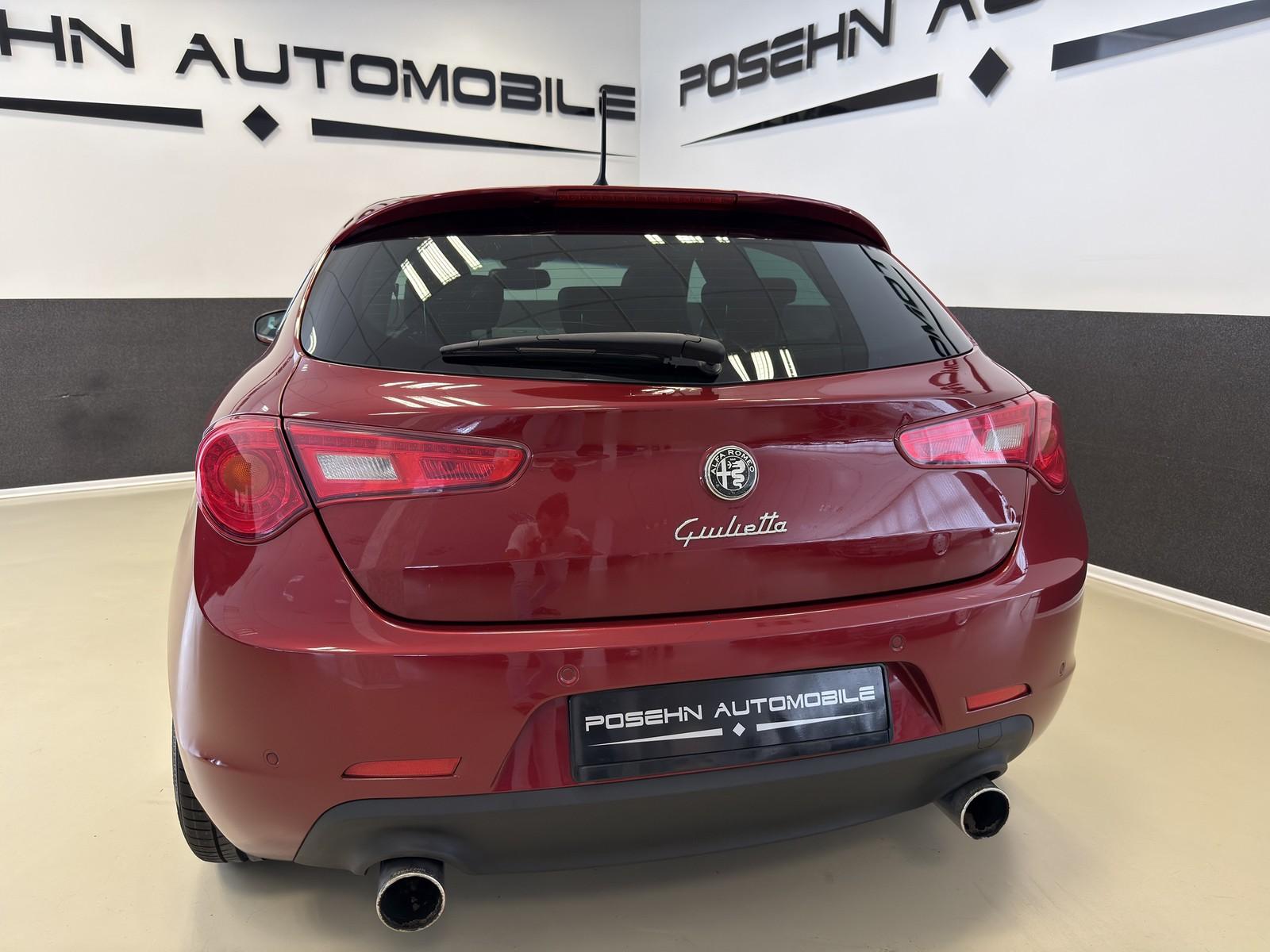 ALFA ROMEO GIULIETTA 1.8 TBI QUADRIFOGLIO VERDE 235ch - INTERIEUR CUIR - TOIT PANORAMIQUE - FREINS BREMBO - PHARES XÉNON