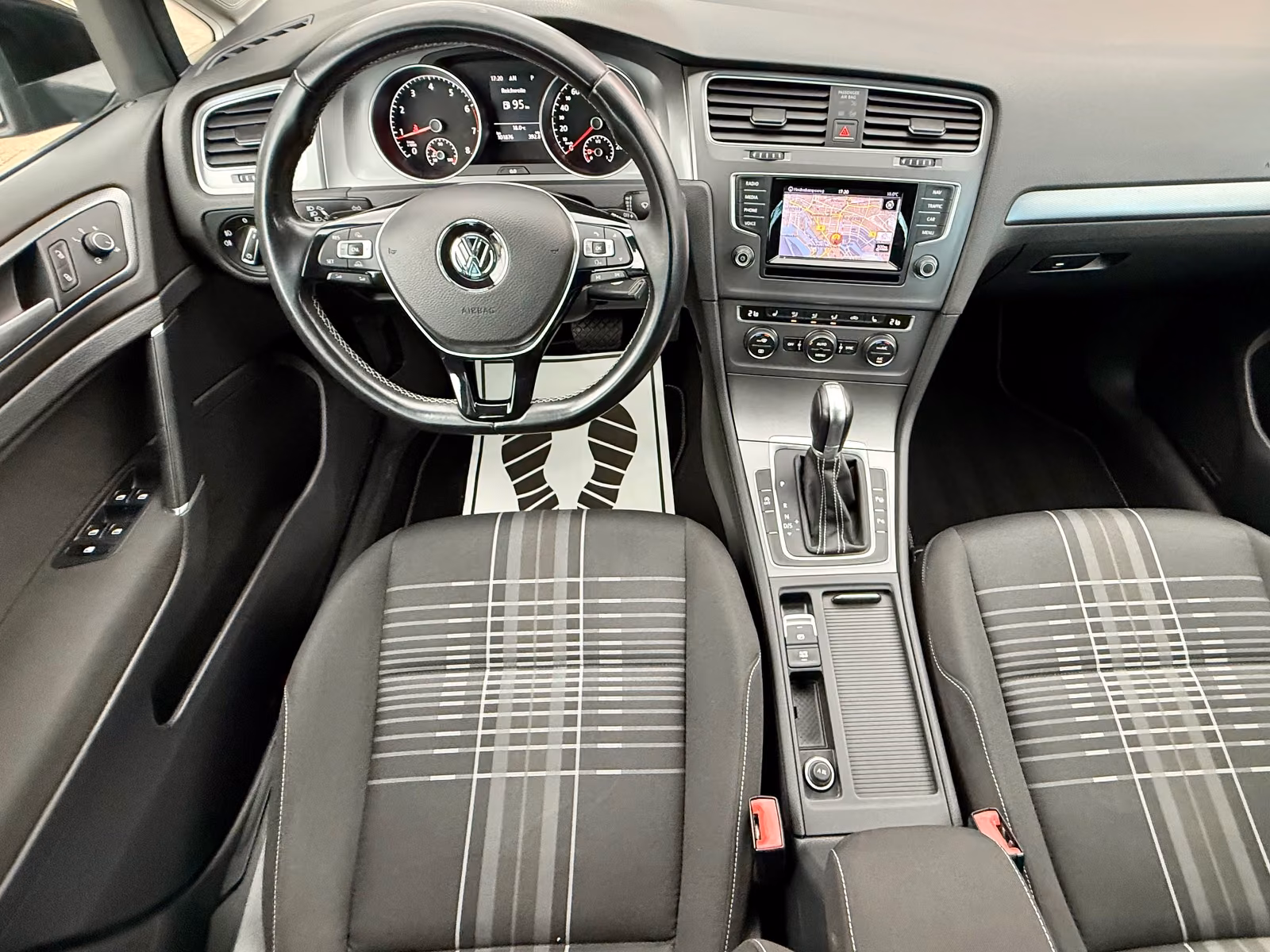 Volkswagen Golf VII Variant Lounge BMT* AUTOMATIK * TÜV NEU