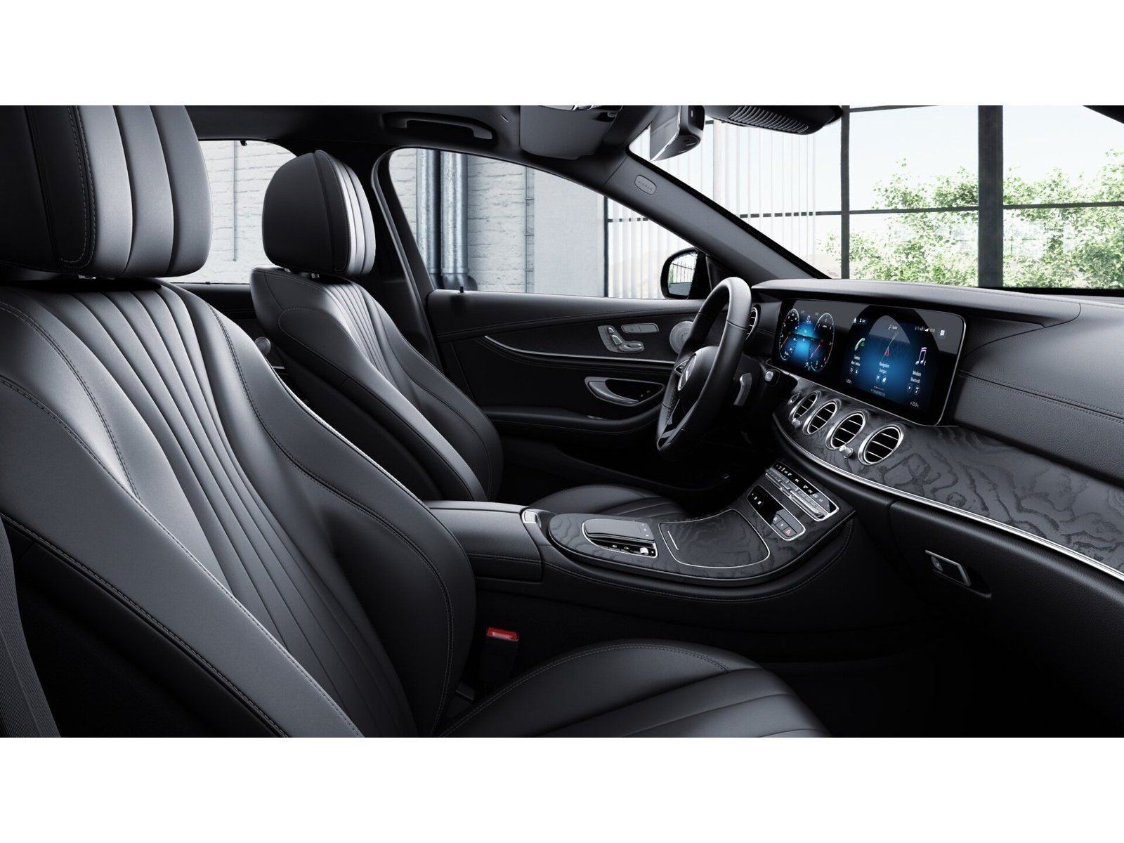 Fahrzeugabbildung Mercedes-Benz E400d 4M AMG Massage ABC KeyGo GSD 20"DISTRO AHK