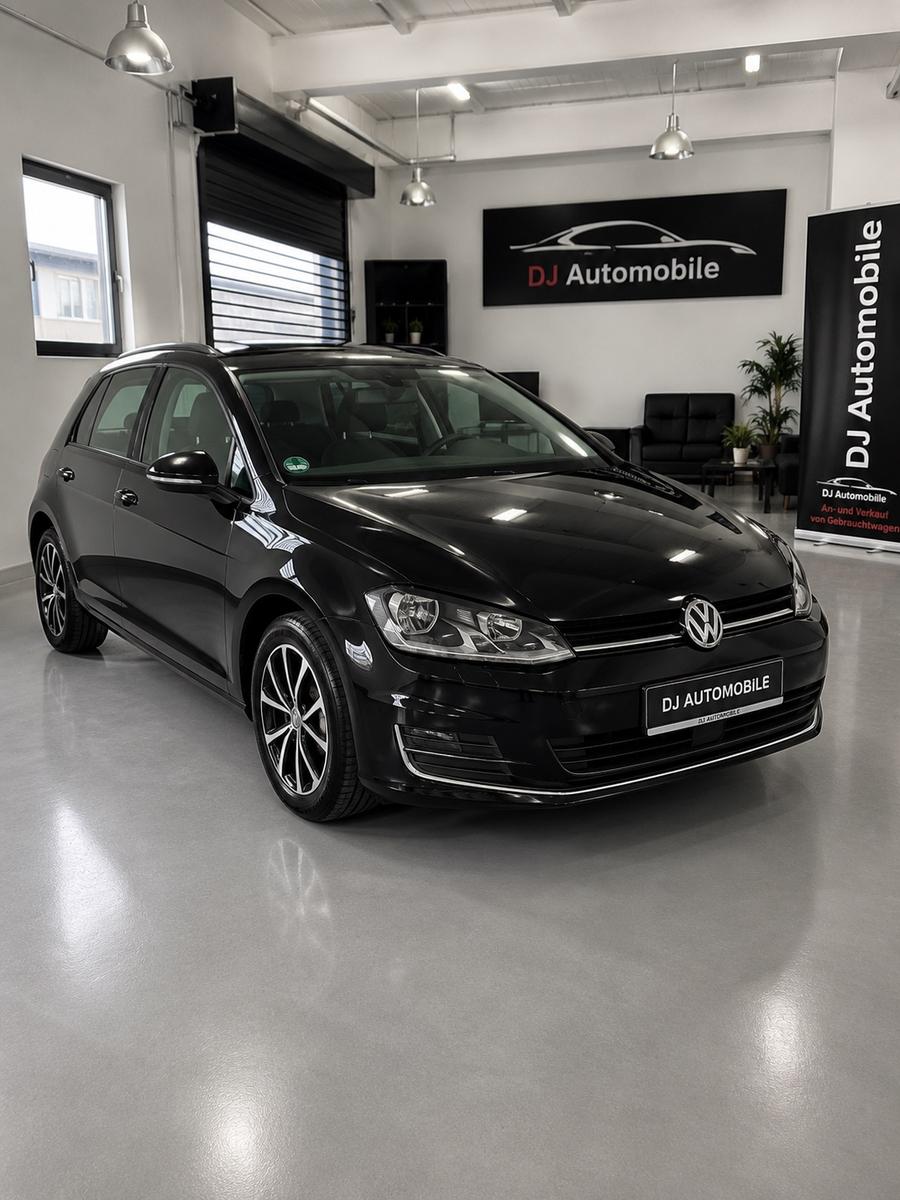 Volkswagen Golf 1.4 TSI/Automatik/32.000 Km/SHZ/PDC/Allstar