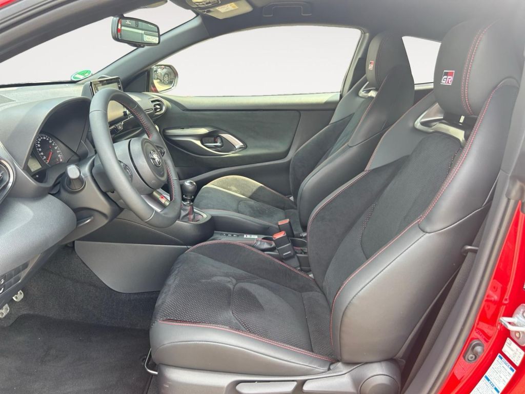 Fahrzeugabbildung Toyota GR Yaris mit High-Performance-Paket