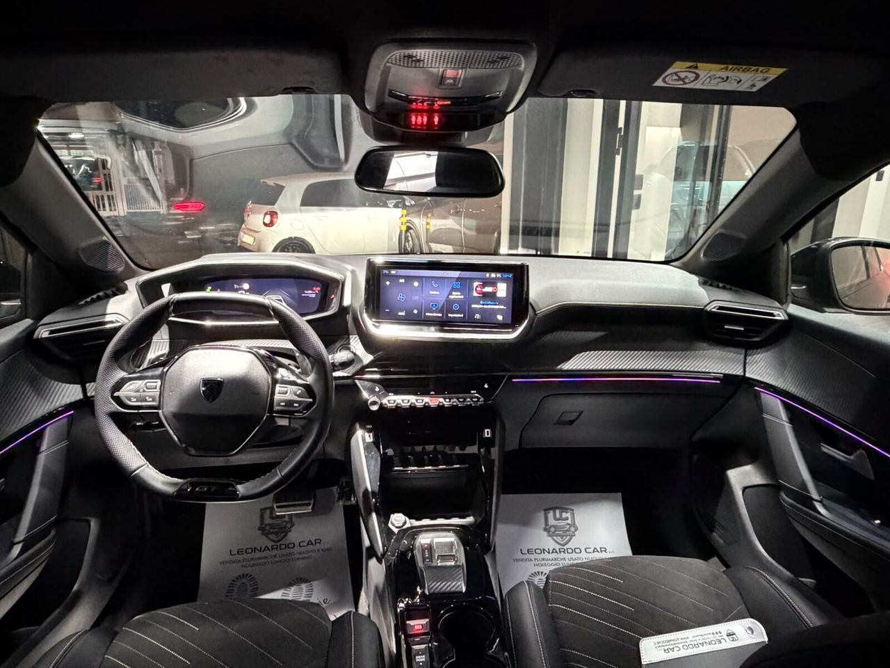Peugeot 208 Hybrid 145 e-DCS6 GT LINE FULL BLACK imagem 3
