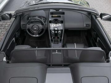 2016 Aston Martin V12 VANTAGE 缩略图 21