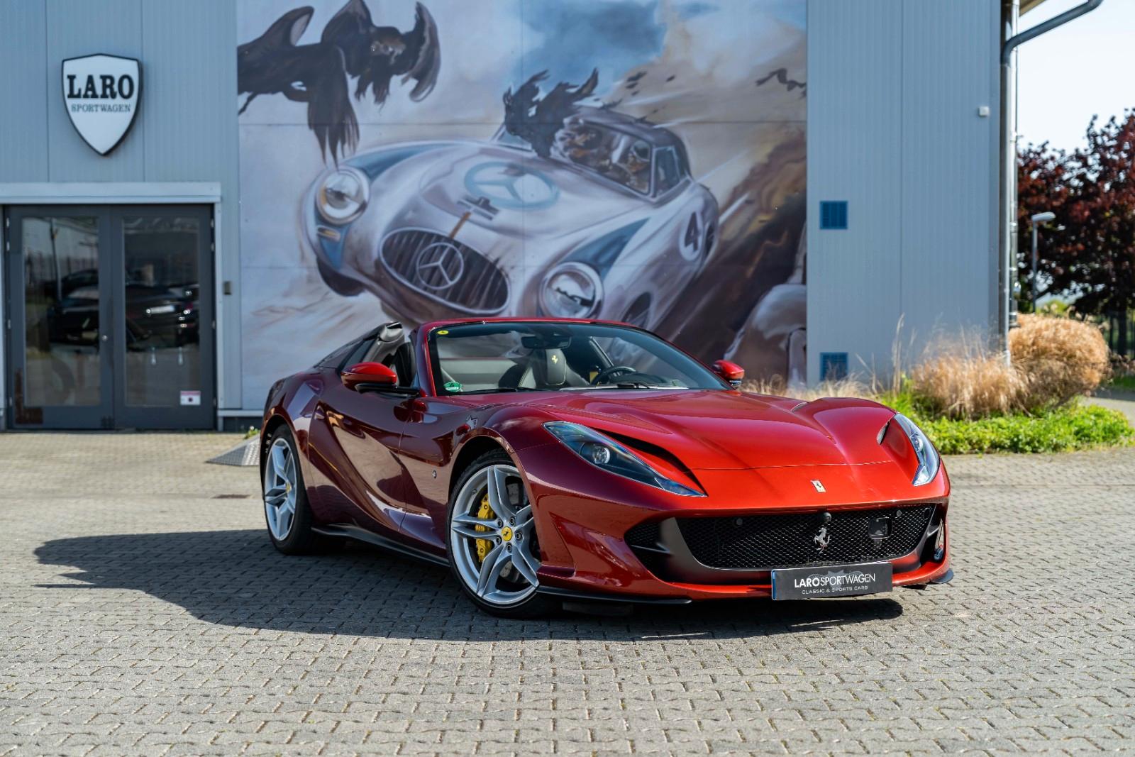 Ferrari 812 GTS / JBL / CarPlay