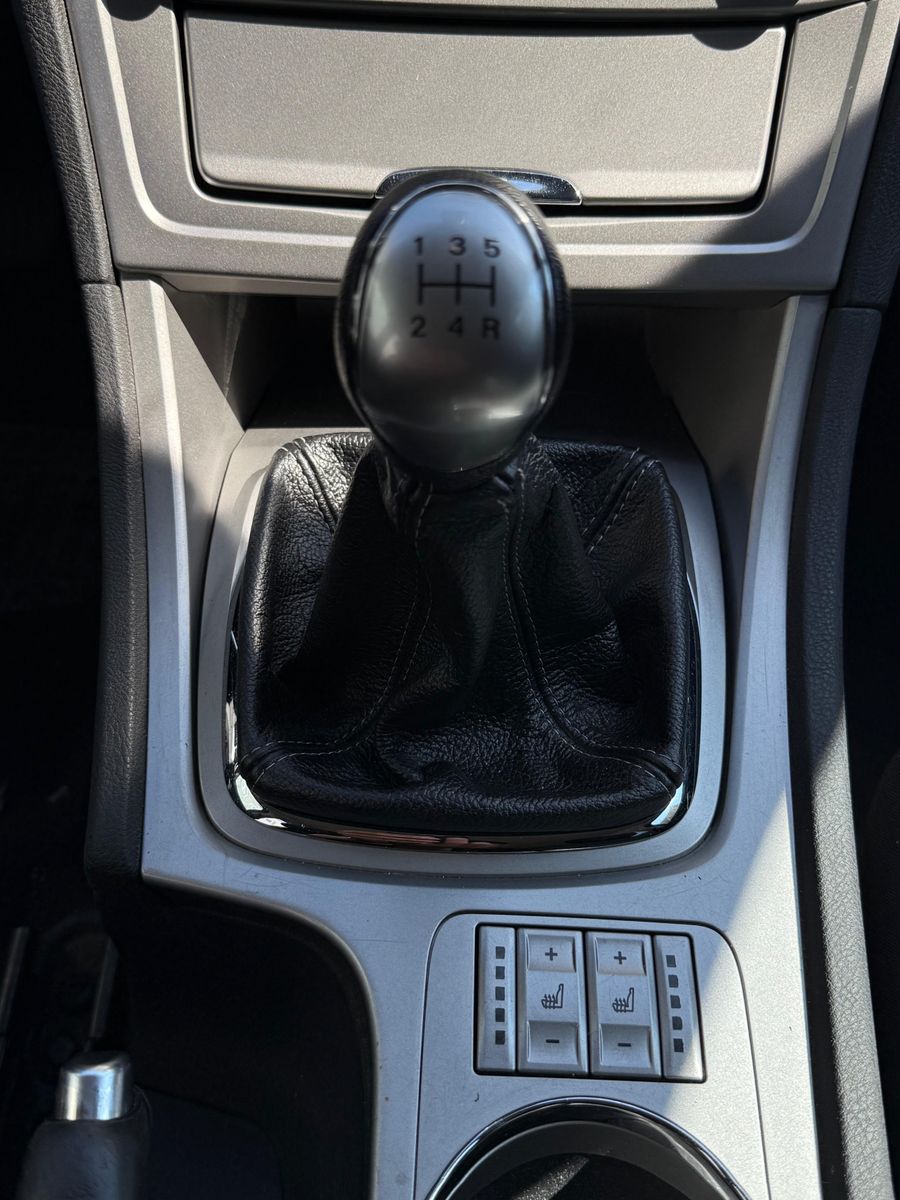 Fahrzeugabbildung Ford Mondeo 1.6 Ti-VCT Trend SHZ+PDC+MFL+SONY+KLIMA+