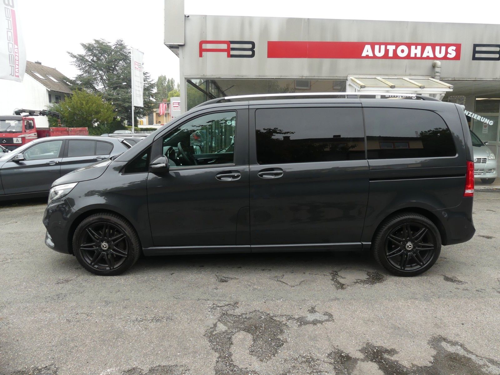 Mercedes-Benz V 250 EDITION 4MATIC 7-Sitzer AMG Line Automatik