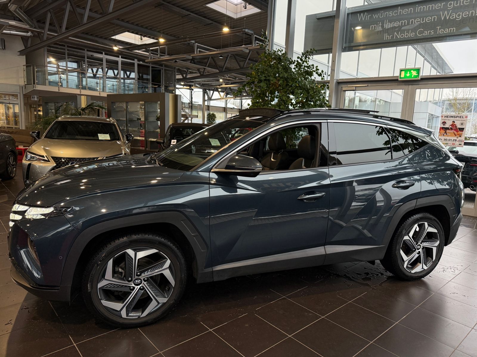 Fahrzeugabbildung Hyundai TUCSON Prime PHEV Plug-In Hybrid 4WD PANO LEDER