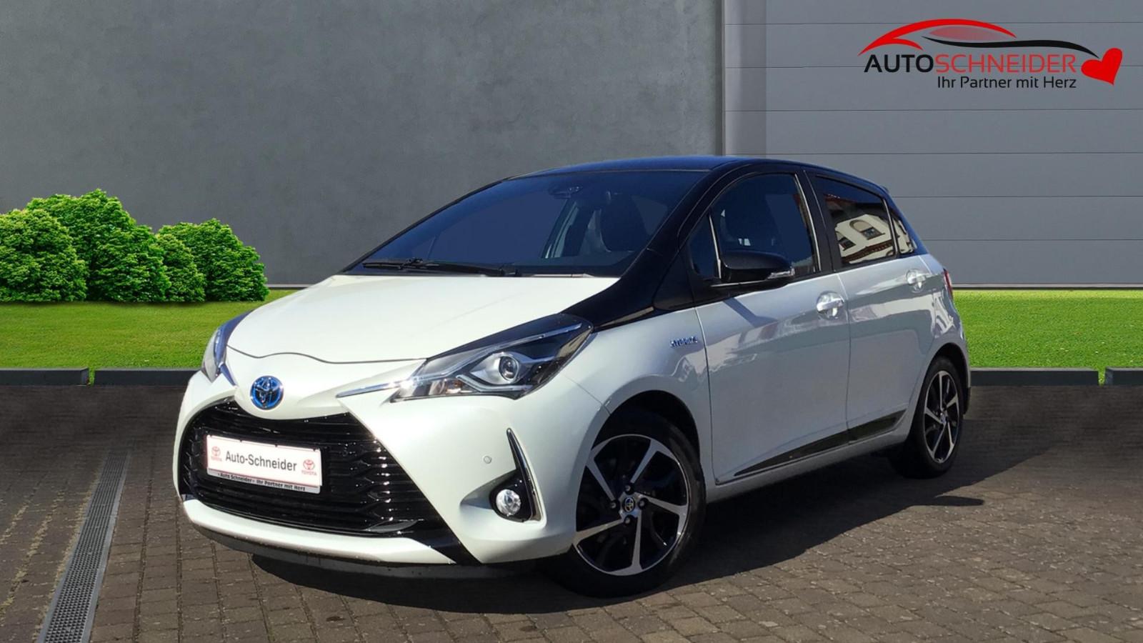 Toyota Yaris Hybrid Style Selection