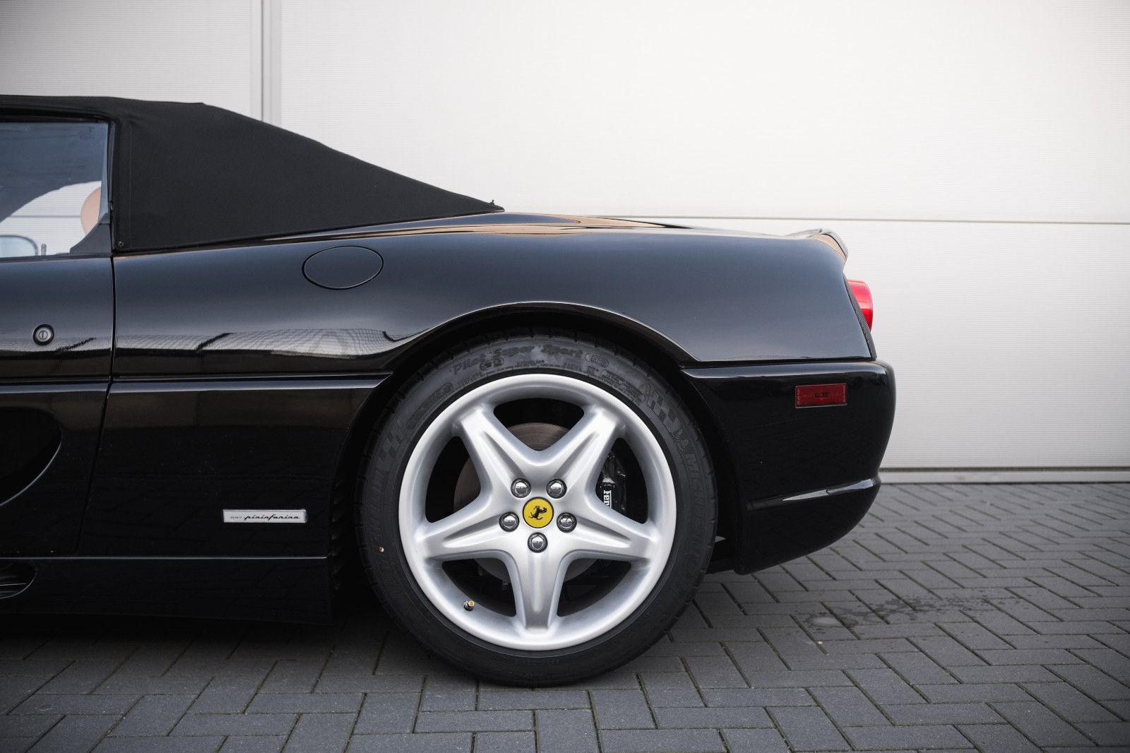 Fahrzeugabbildung Ferrari F355 F1 Spider-Servo-elekrische Fensterheber