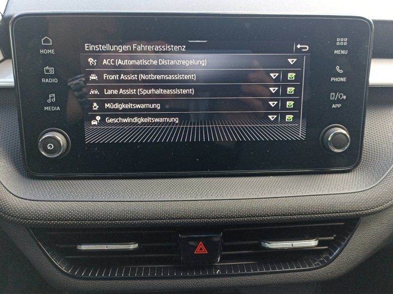 Fahrzeugansicht 14 Fahrzeugabbildung SKODA Fabia 1.0 TSI Selection DSG ACC+SMART-LINK+PDC+