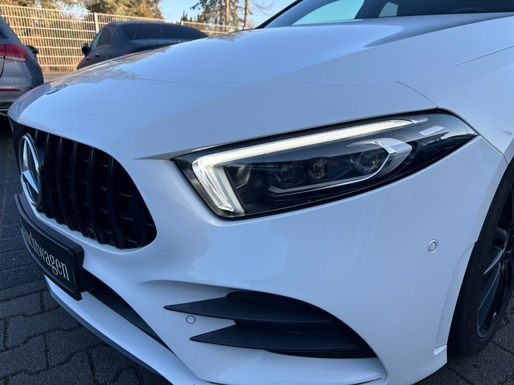 Fahrzeugabbildung Mercedes-Benz A 250 AMG Night Navi LED Burm. SHZ Ambie. Sport