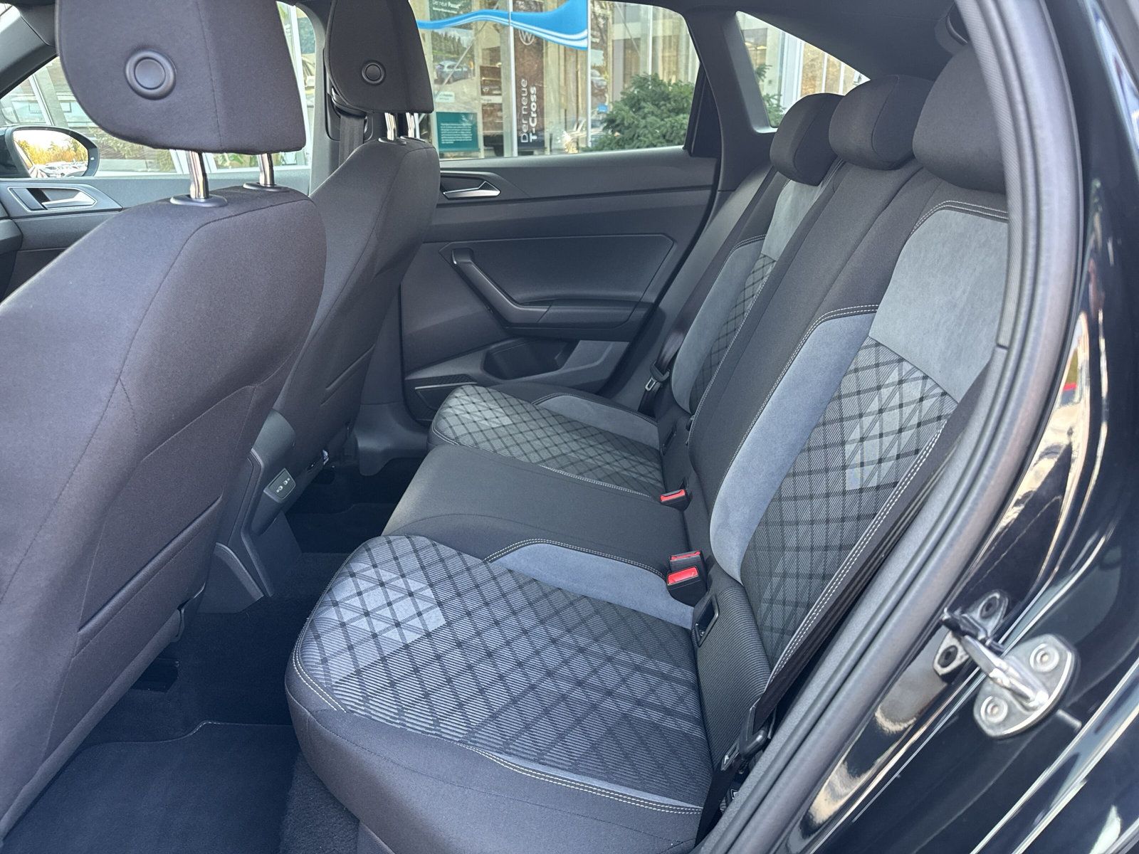 Taigo R-Line TSi Navi Matrix PANO