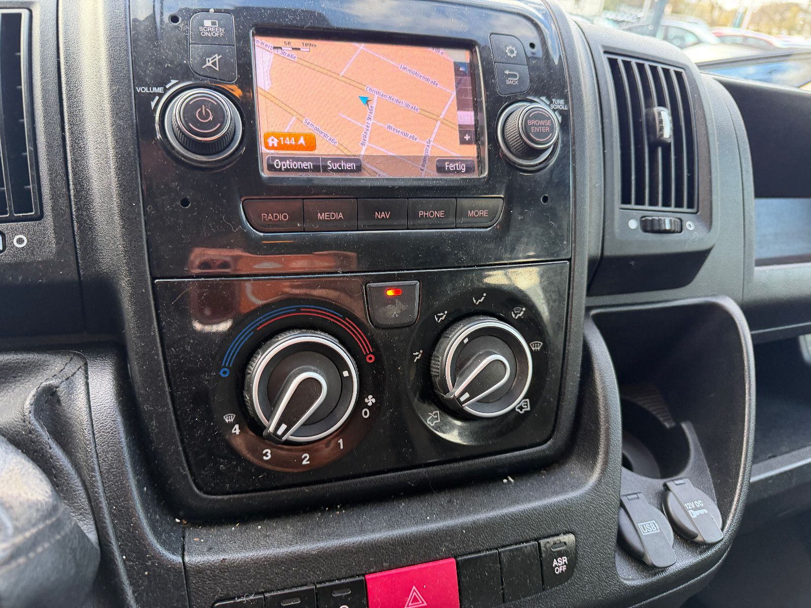 Fahrzeugabbildung Fiat Ducato Pritsche/7-SITZ Doppelk. 35 140 L4 Pritsc