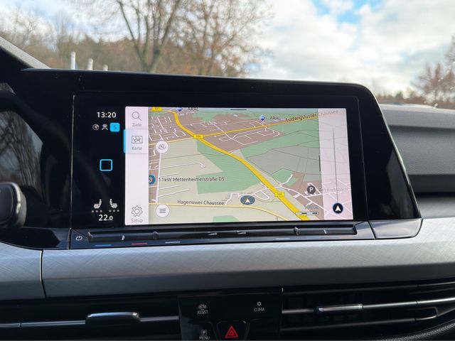 Golf VIII Variant 2.0 TDI Life DSG AHK ACC LED