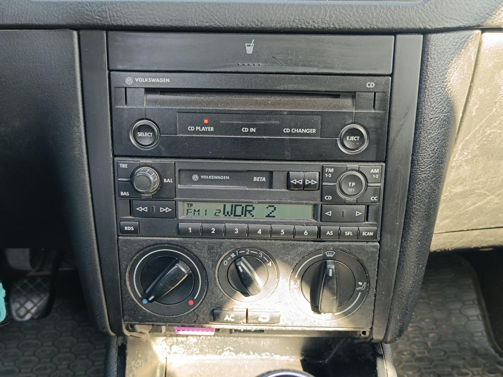 Volkswagen Golf 2005 — photo 10