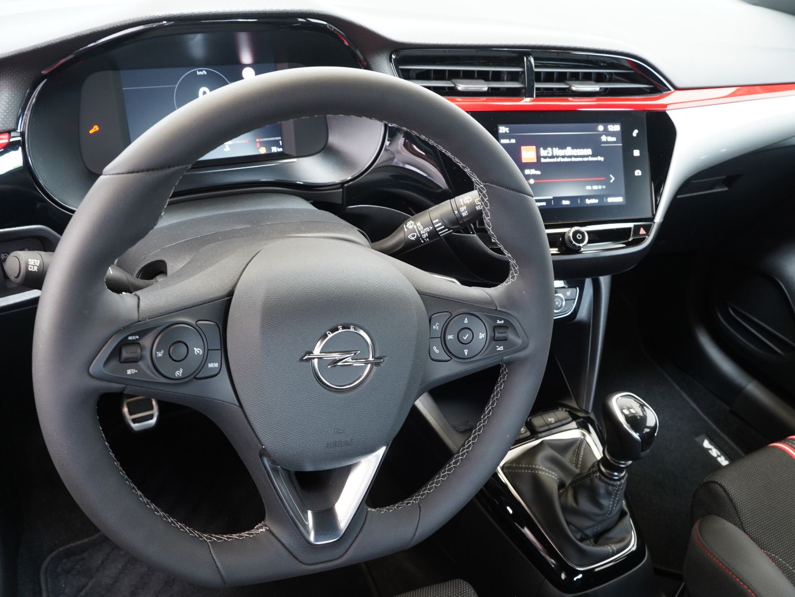 Fahrzeugabbildung Opel Corsa F 1.2 Turbo GS CARPLAY/LED/PDC/SHZ