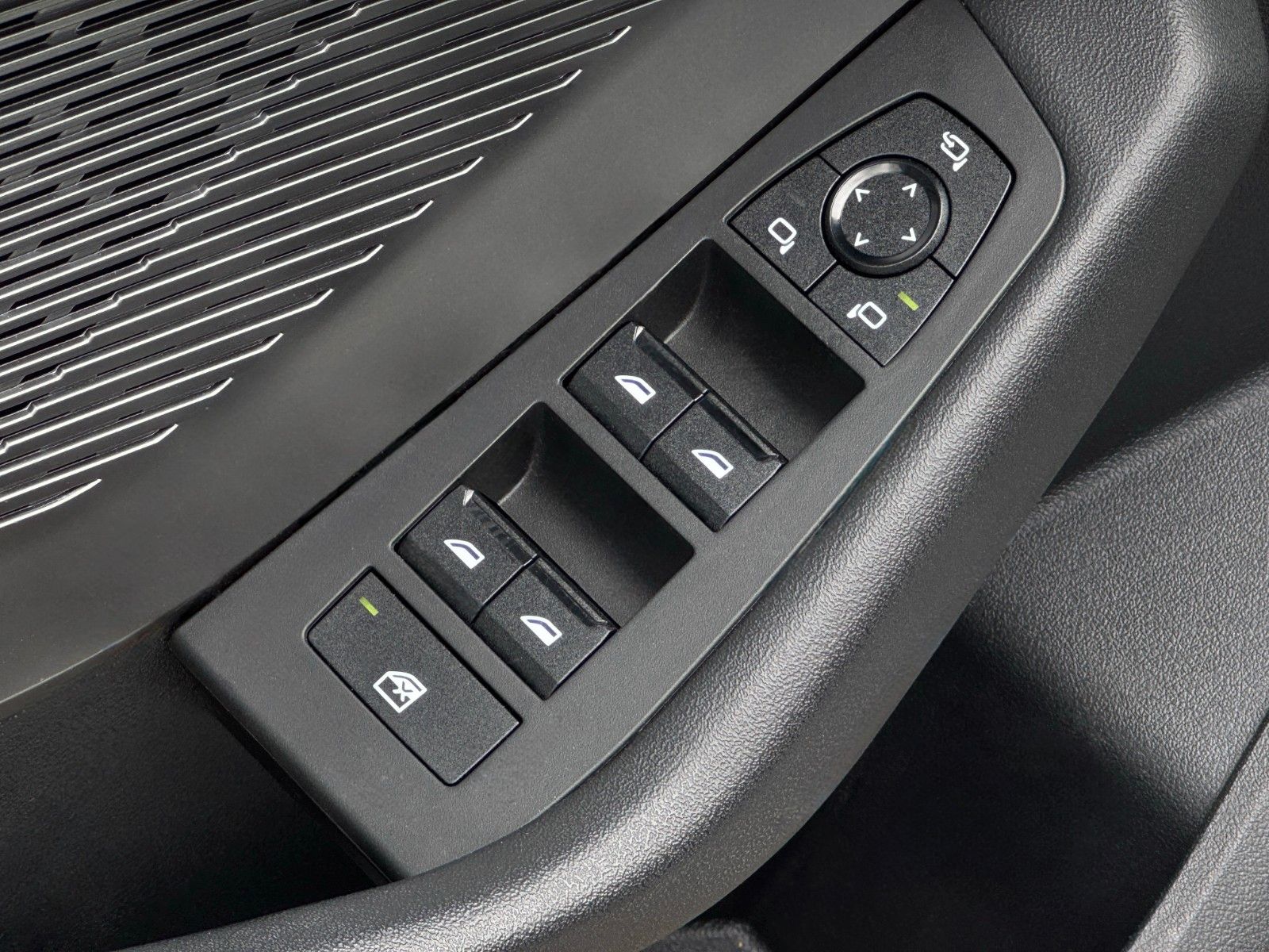 Fahrzeugabbildung BMW 120i Aut. Adap. LED CAM SHZ LHZ KZG CarPlay