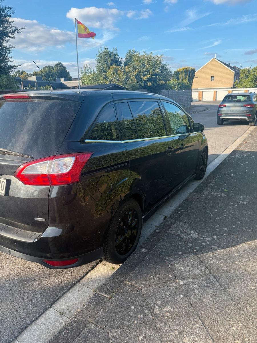 Ford C-MAX 2012 — photo 6