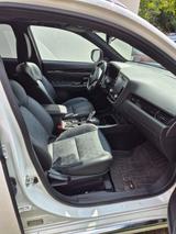 Mitsubishi Plug-in Hybrid Outlander 2.4 MIVEC PLUG-IN H... - Mitsubishi Gebrauchtwagen in München
