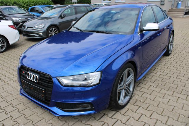 Audi S4 3.0 TFSI Schalter quattro Navi,Kamera,Xenon