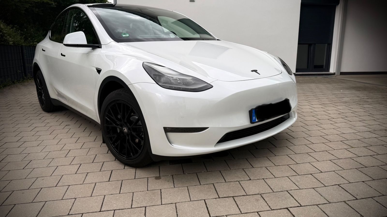 TESLA Model Y Long Range Dual Motor AWD Long Range