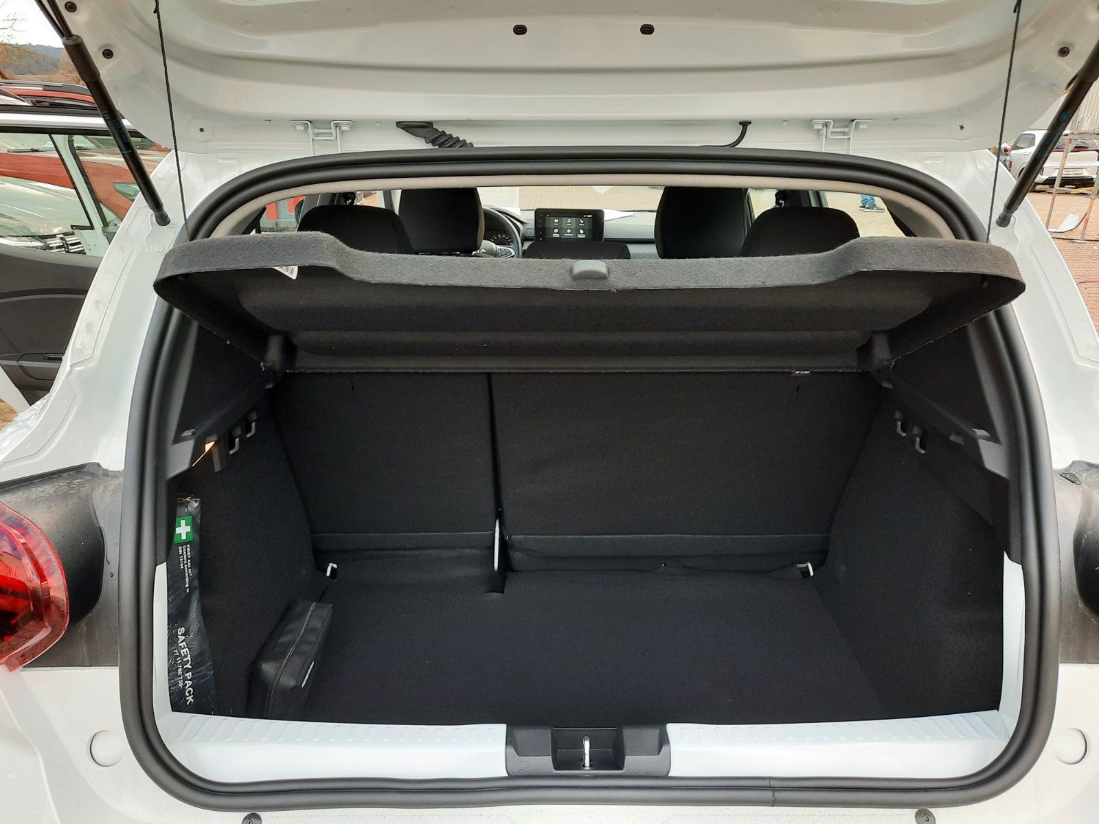 Dacia Sandero - Bild 10