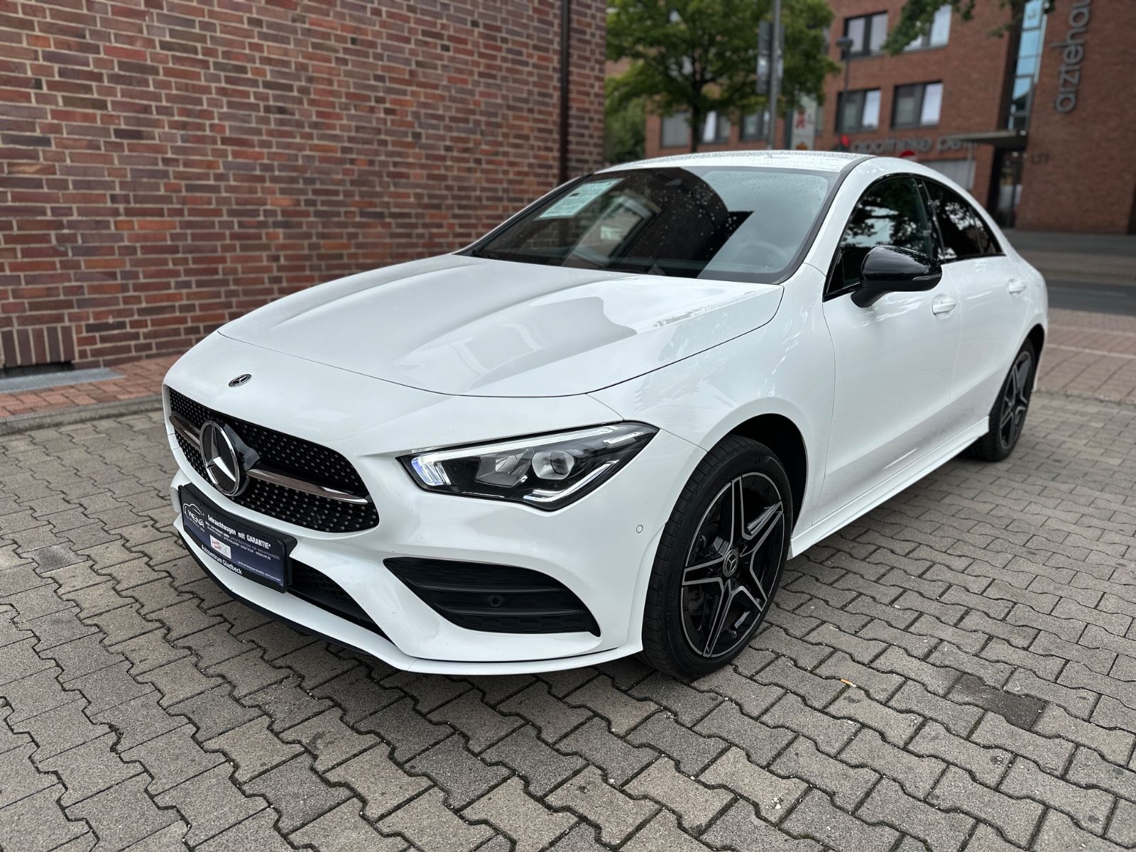 Mercedes-Benz CLA 250 e foto 2
