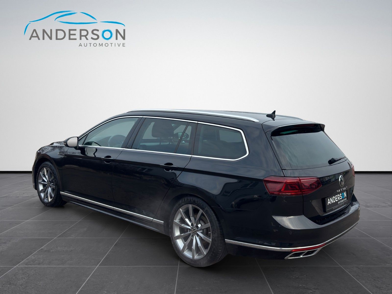 Fahrzeugabbildung Volkswagen PASSAT VAR. 2.0 TDI 200PS R-LINE 18" MATRIX DCC