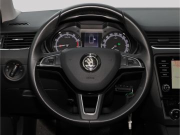 Skoda Octavia Combi Ambition 1.5 TSI DSG 8-fach Bereif