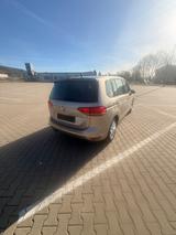 Volkswagen Touran 1.4 TSI Comfortline BMT Comfortline - VW Touran von privat