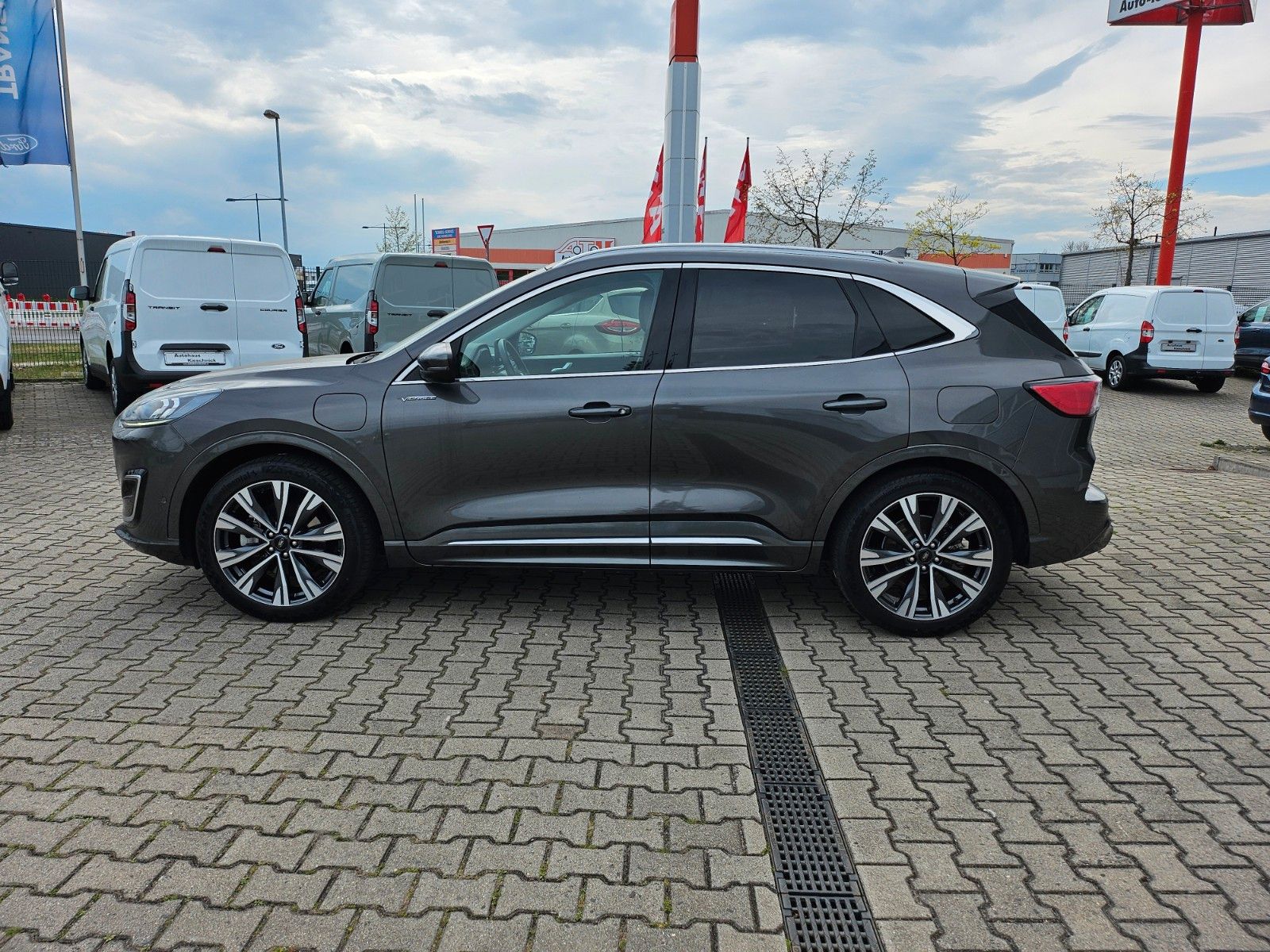 Fahrzeugabbildung Ford Kuga Plug-In Hybrid Vignale