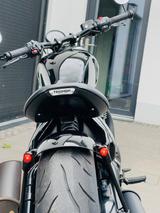 Triumph Bonneville Bobber Black Edition + Custom Umbau  - TRIUMPH BLACK BONNEVILLE