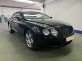 Bentley Continental GT - - - schwarze Bentley Continental GT