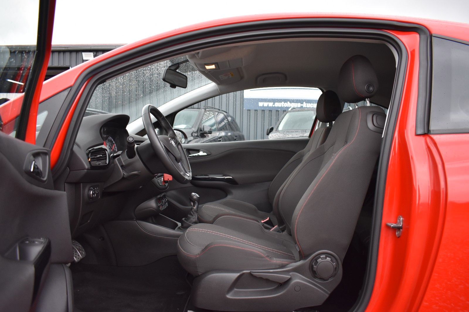 Fahrzeugabbildung Opel Corsa E Color Edition Lenkradhz Sitzhz TÜV Neu