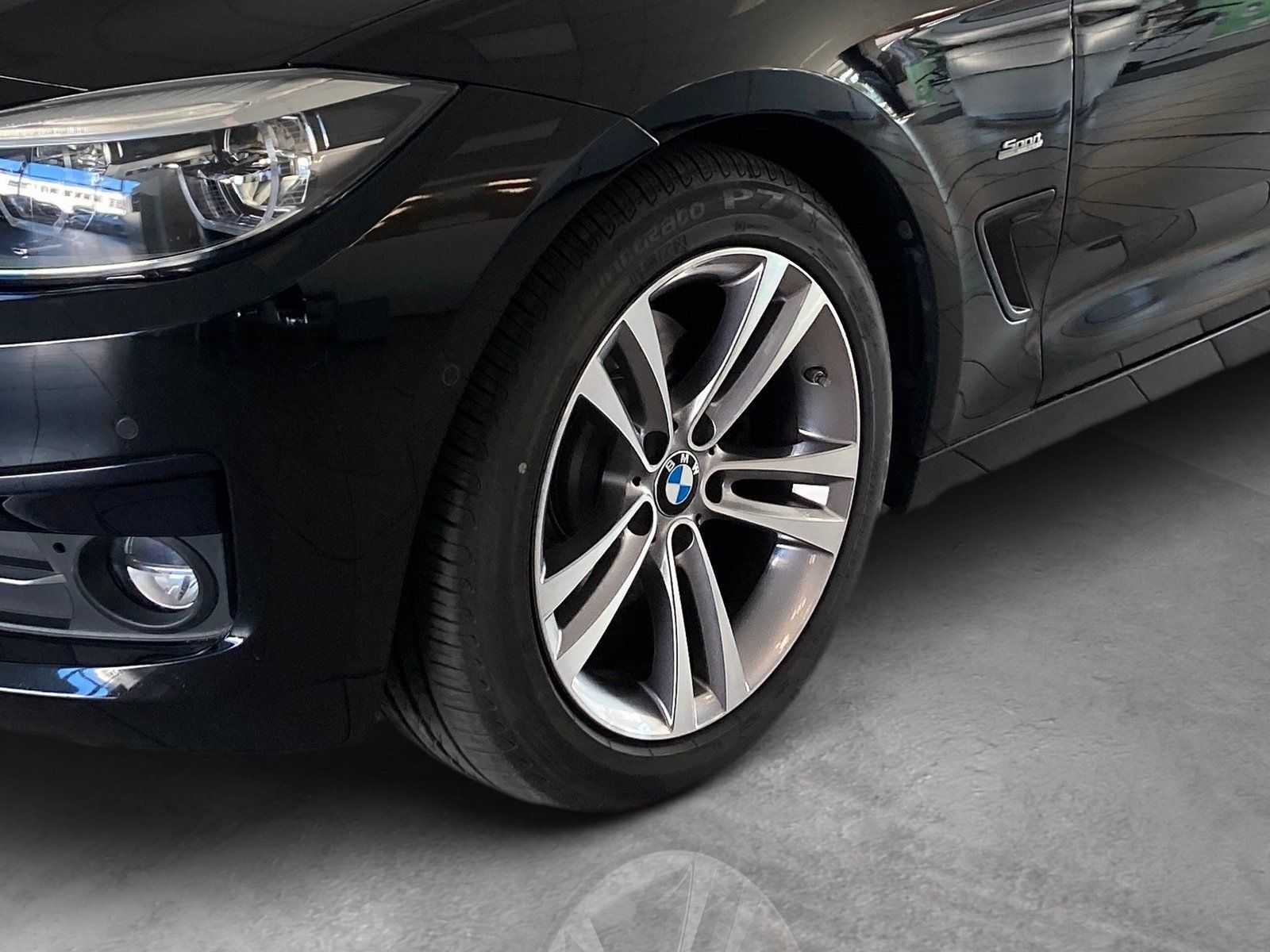 Fahrzeugabbildung BMW 330 i GT xDrive Sport Line*Schiebedach*Totwinkel