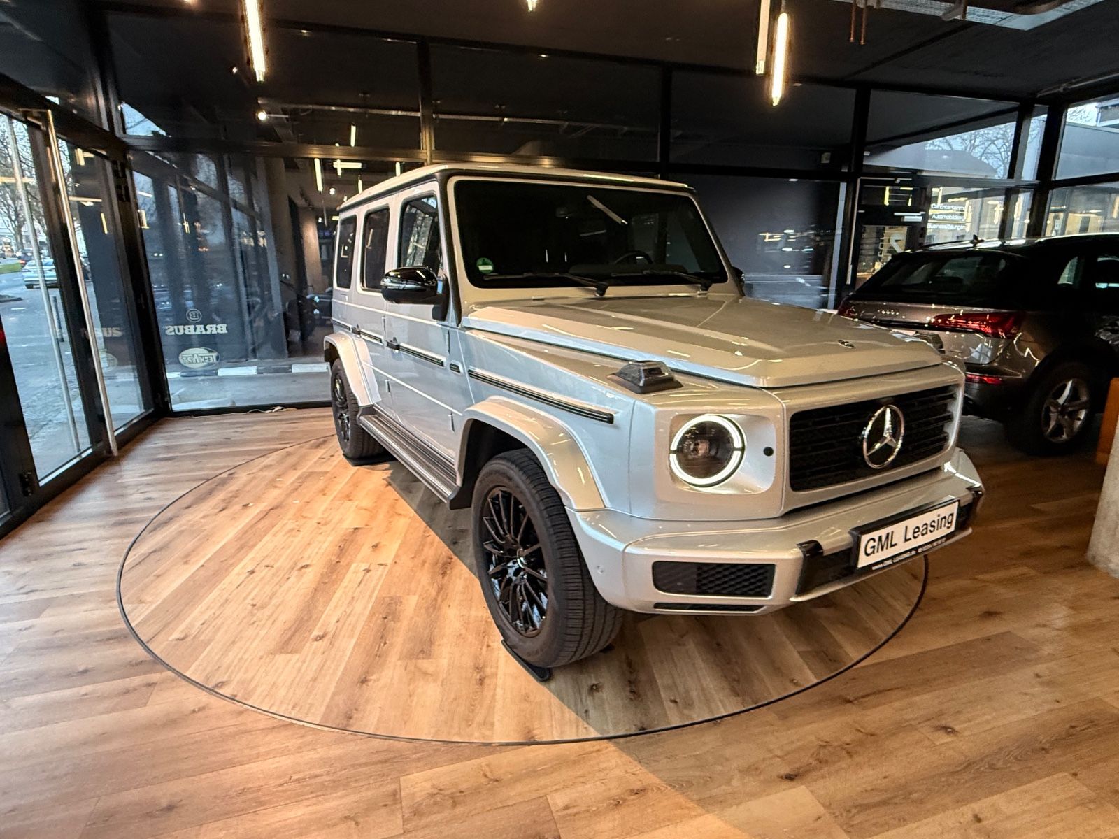 Mercedes-Benz G 400d Neuwertig Superior Night AHK Carbon foto 3