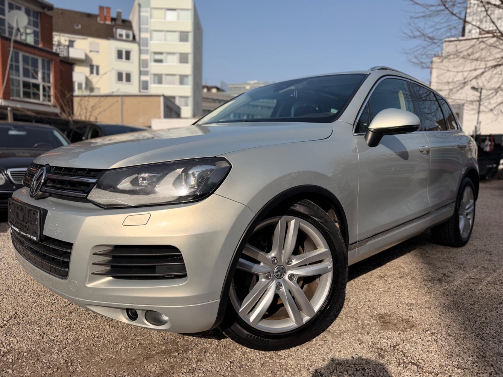 Volkswagen Touareg 4.2 V8 TDI*R-LINE*PANO/360°CAM/LUFT*VOLL