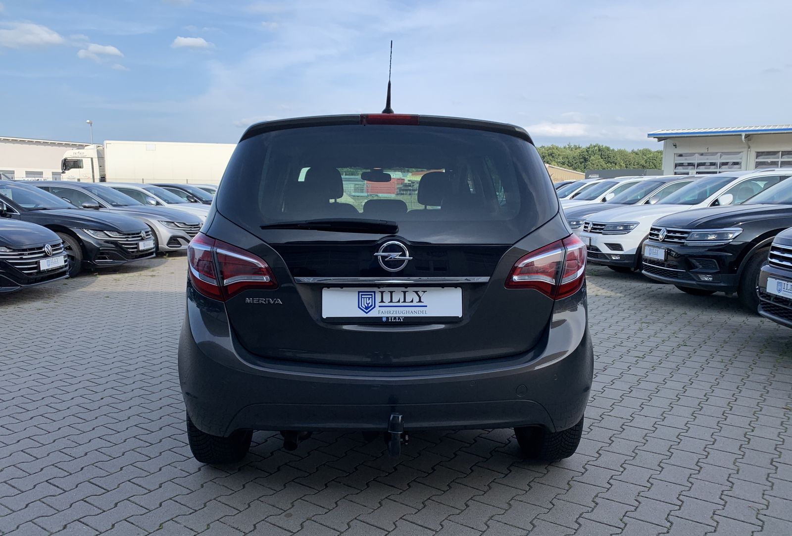 Fahrzeugabbildung Opel Meriva 1.4*Innovation*Cam*AHK*LHZ*SHZ*Temp*PDC*