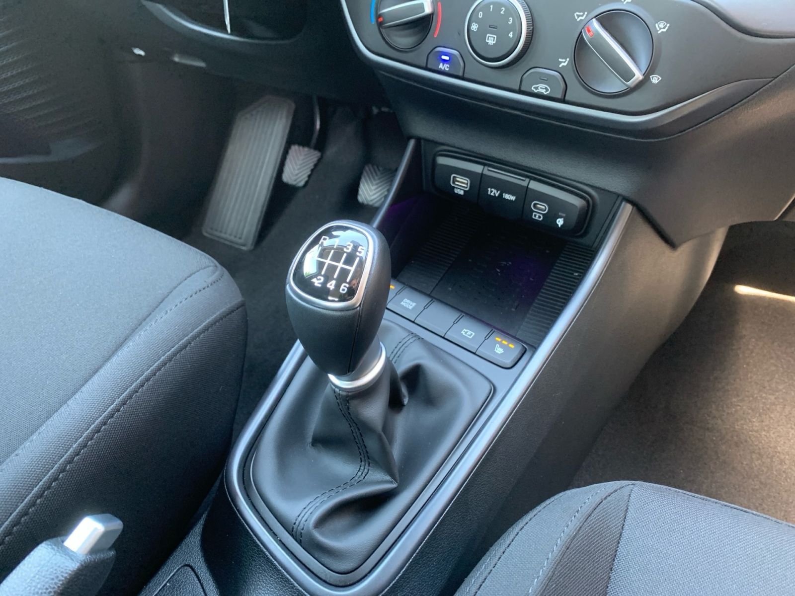 Fahrzeugabbildung Hyundai i20 FL 1.0 T-GDI Trend Navi Kamera