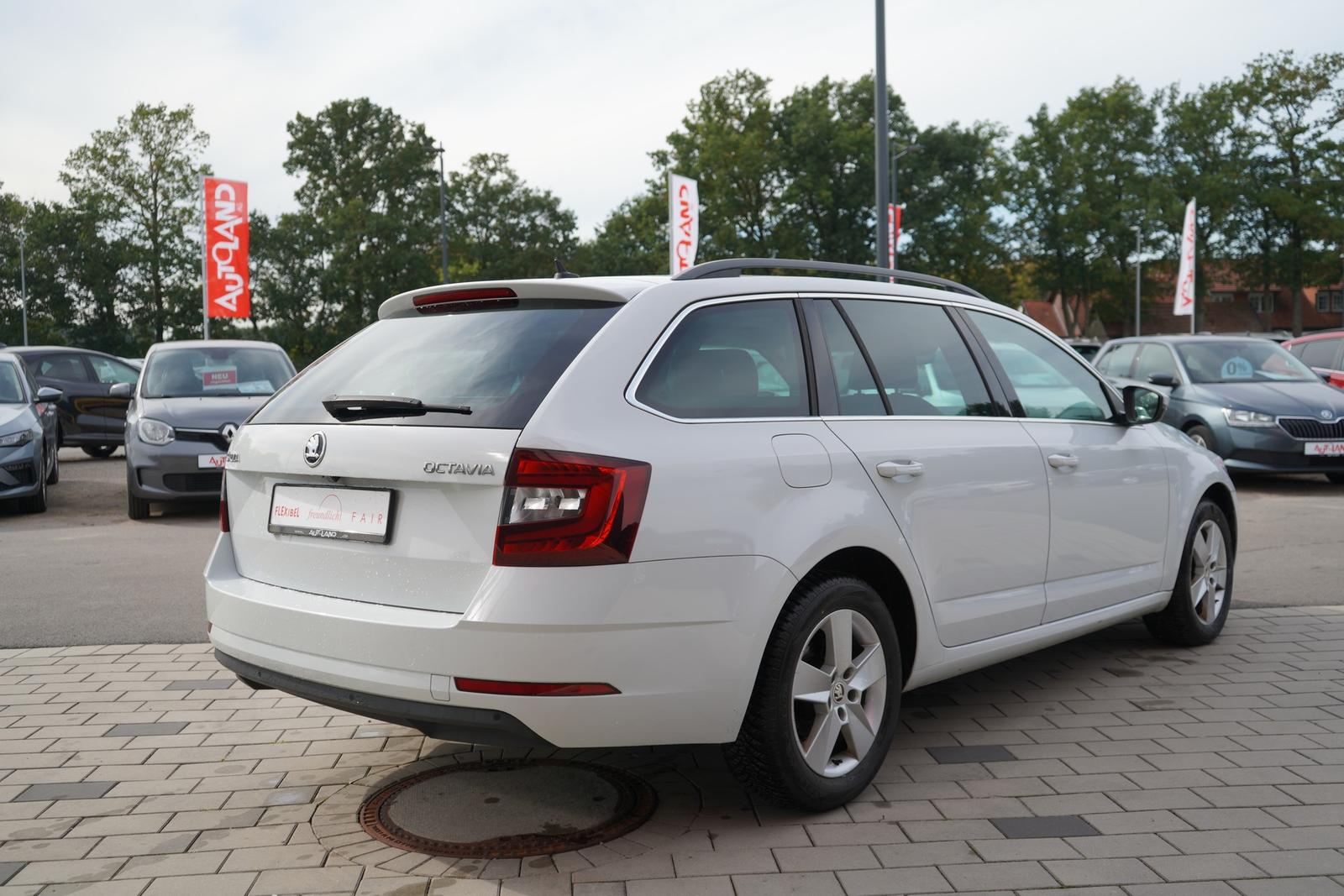 Skoda Octavia 1.6 TDI Premium Edition Panorama ACC LED