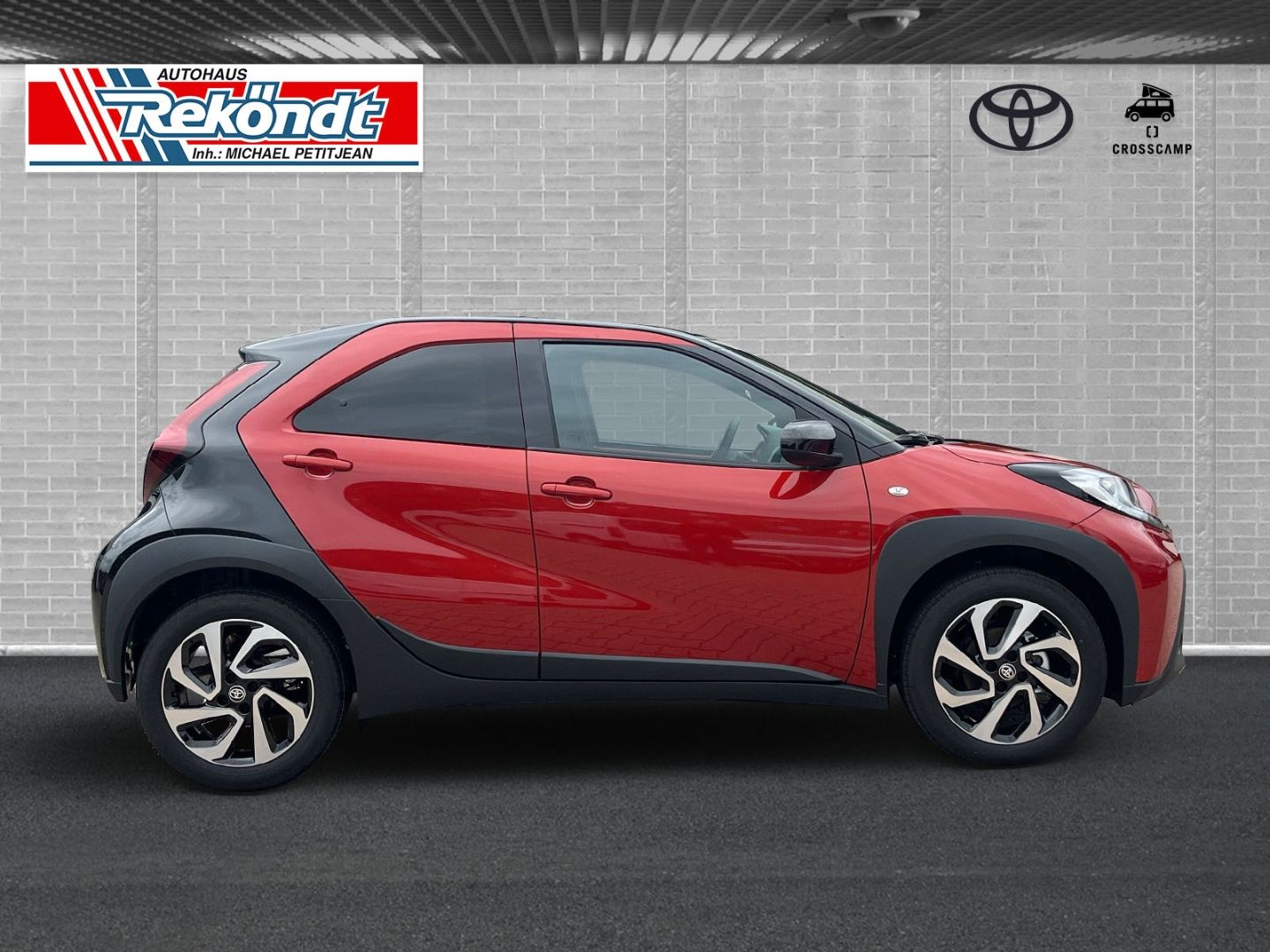 Toyota Aygo X 1.0 Teamplayer A/T ACC SHZ RFK KLIMA DAB imagem 3