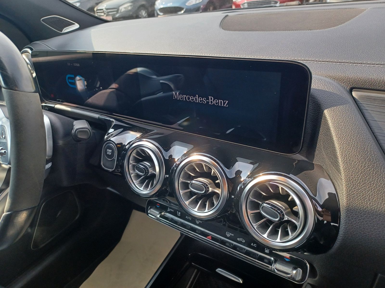 Mercedes-Benz EQA 250 ** AMG LINE / SHZ ** mit Garantie foto 10