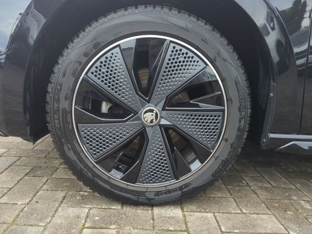 Fahrzeugabbildung SKODA Scala 1.5 TSI DSG Monte Carlo NAV TRAVELLER KOMF